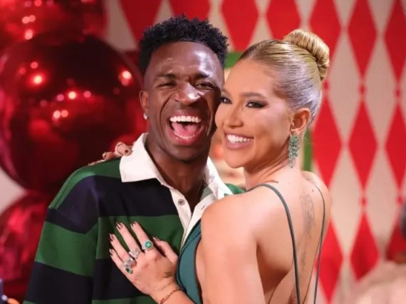 Dekle Viniciusa o njunem seksu z iskrenim razkritjem, paziti mora, da ne...