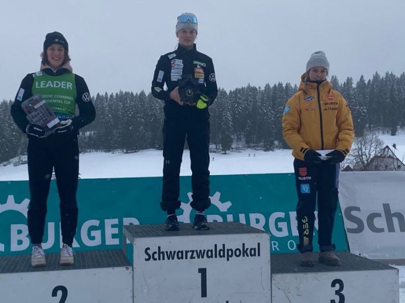 Maša in Tia zavzeli zmagovalni oder