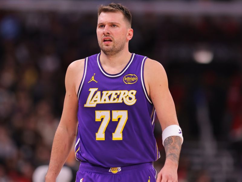 Šok: Dončić poškodovan zapustil igrišče, nora tekma junaka Lakersov