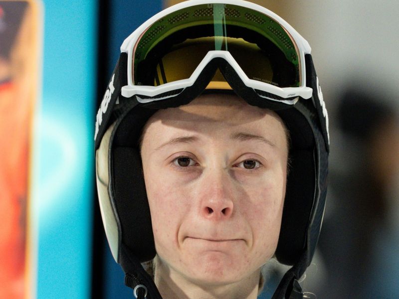 Nika je zelo velika in naj kar joče, če tako hoče