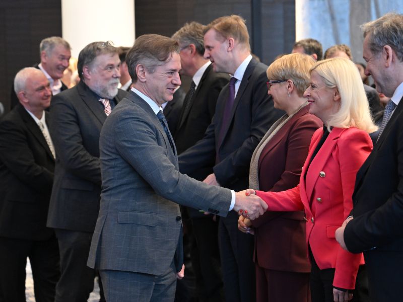 Golob na odprtju: Umetna inteligenca kot orodje za dvig konkurenčnosti