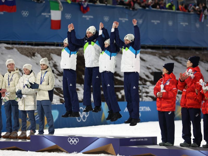 Norvežani takole med slovensko himno - organizatorji ukrepali izjemno