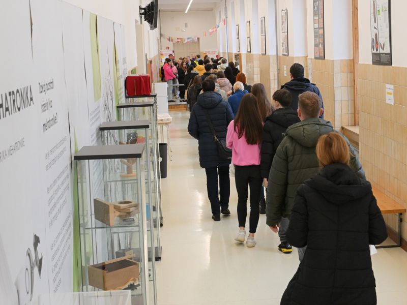 Razkriti podatki o vpisu: Največ zanimanja za srednje strokovne šole