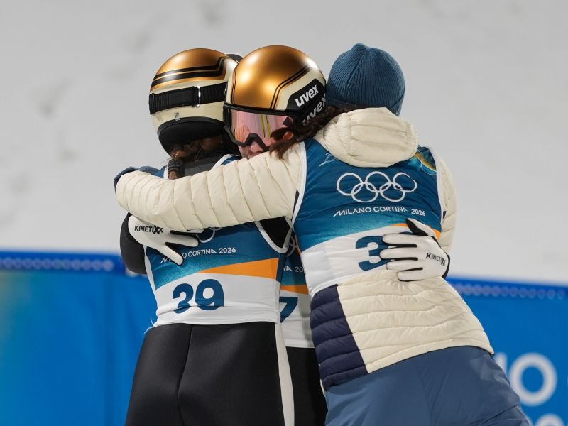 Slovenkam tole preprečilo novo skakalno medaljo, to je zdaj praktično jasno