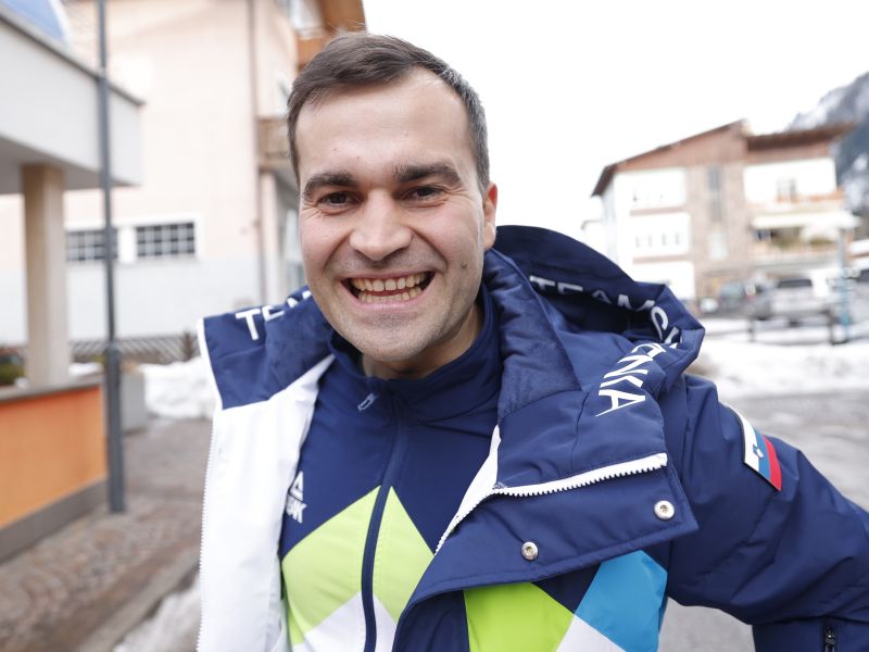 Kar je Hrgota storil Domnu pred kamero, navdušilo vse - poteza je hit