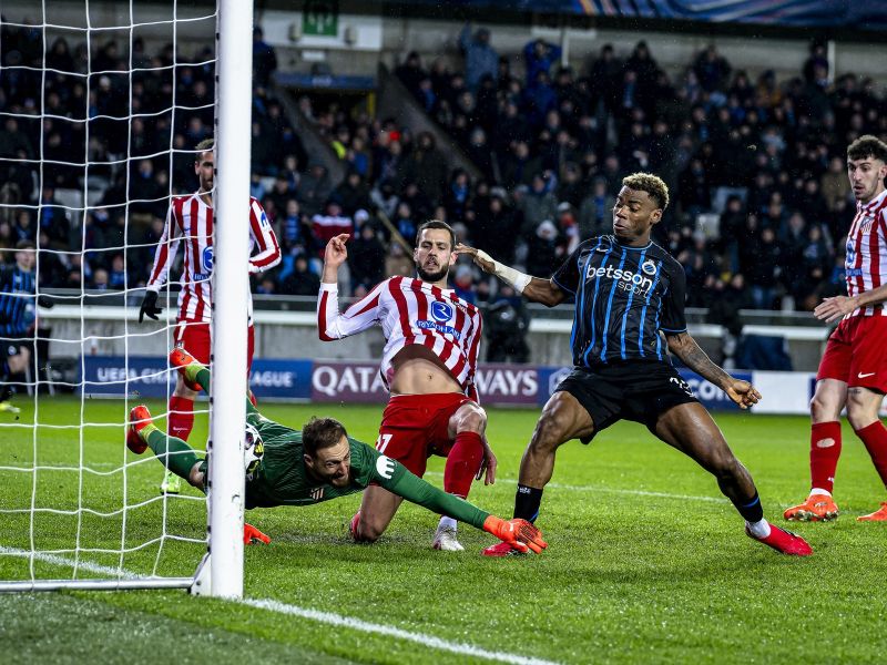 Oblak s polno mrežo, senzacija na severu