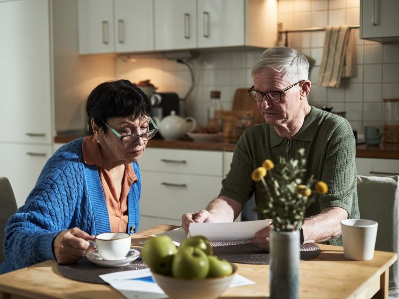 Regres za upokojence: kdo mora oddati vlogo in kdo ne