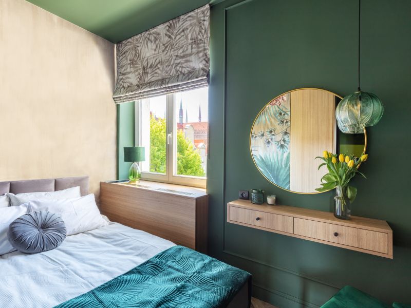 Majhno stanovanje? Ti triki ustvarijo občutek razkošja