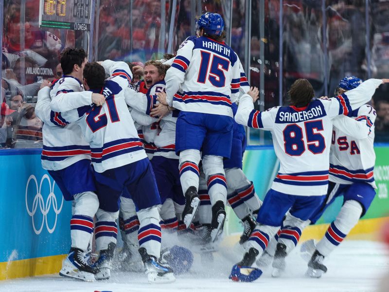 Hokejistom ZDA olimpijsko zlato, šampioni pa z eno gesto vse spravili v jok