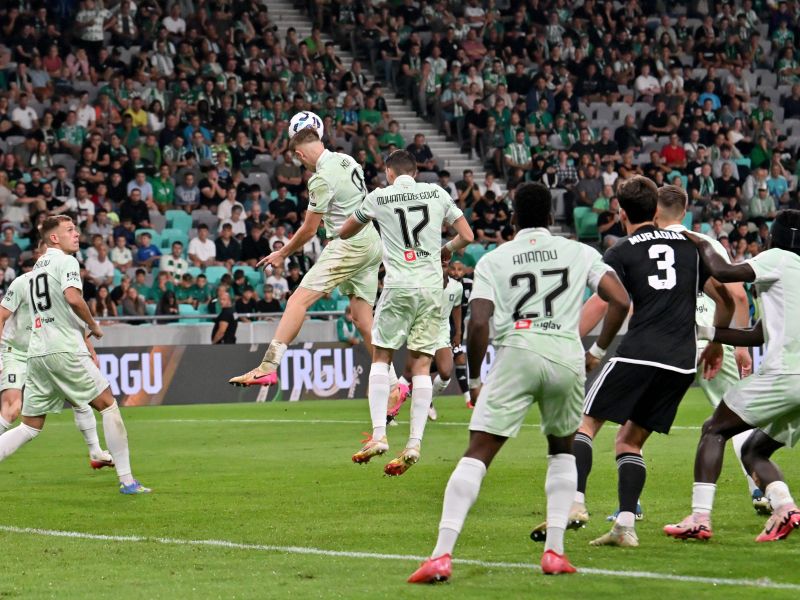 Ljubljenec navijačev Olimpije menja angleško legendo? V igri velik prestop