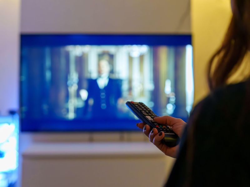 Pet evrov tu, deset tam. Koliko nas mesečno stanejo drobne naročnine