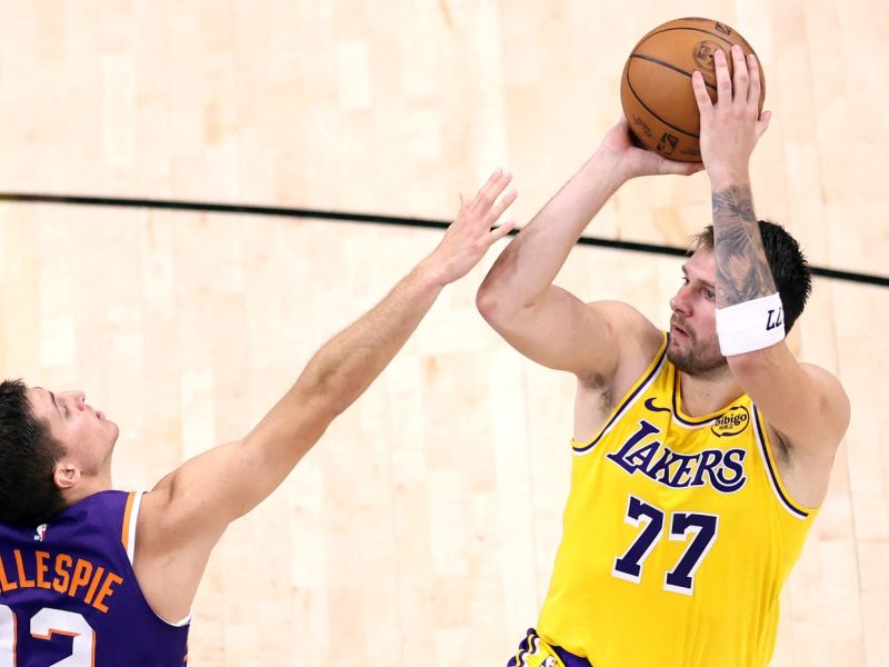 Kamera na klopi ujela Dončića, kar je delal, pove vse o trenutnem stanju