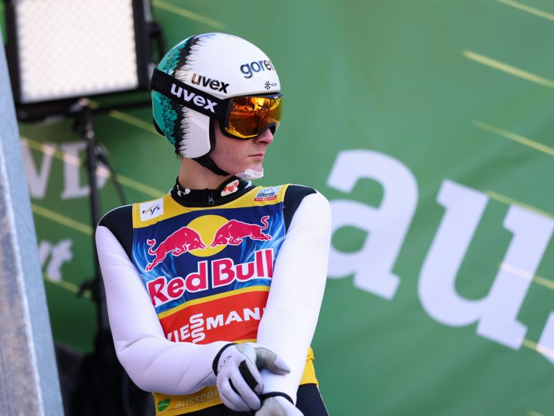 Prevcu spet ušle smuči na poletih? Takole to res ni mogoče - Domen v glavo