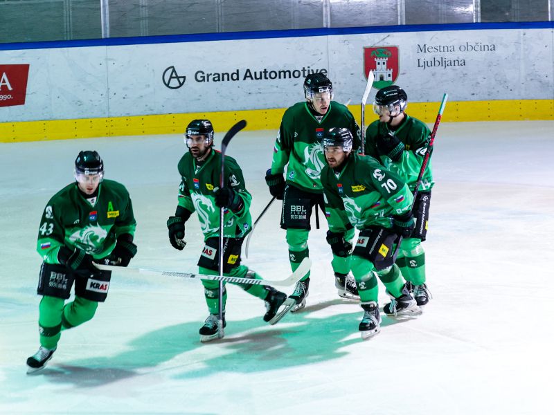 Zmaji klonili na zadnji tekmi. Zdaj lahko padejo na lestvici