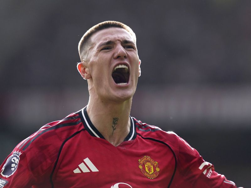 Šešku Old Trafford namenil noro pesem - to besedilo in melodija sta hit