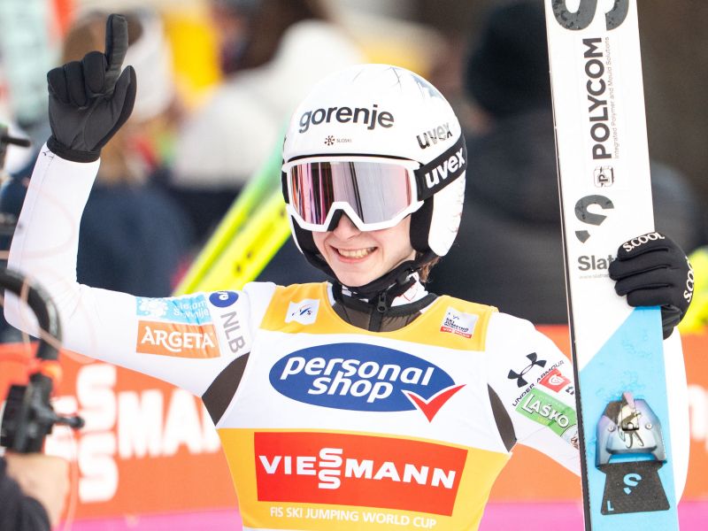 Svetovni rekord Nike Prevc: Norišnica v Planici, Nika obnorela vse (video)