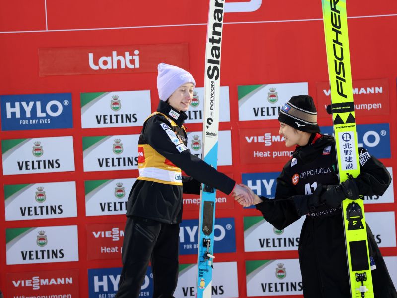 Nika Prevc ob bok legendi: Kar Slovenka počne v skokih, je neverjetno