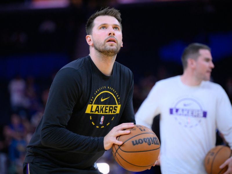 Neverjetno, kaj so Lakersi z Dončićem delali v zaključku tekme v Denverju