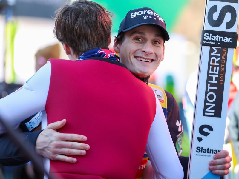 Domen Prevc neusmiljen, že kar 'nesramen'. Tekmecem takoj dal 'tinte pit'