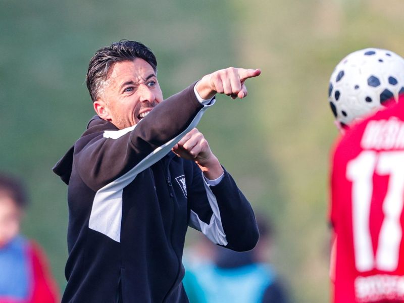 Povem vam, kdo bo prvak - trener zmajev pred derbijem prilil olje na ogenj