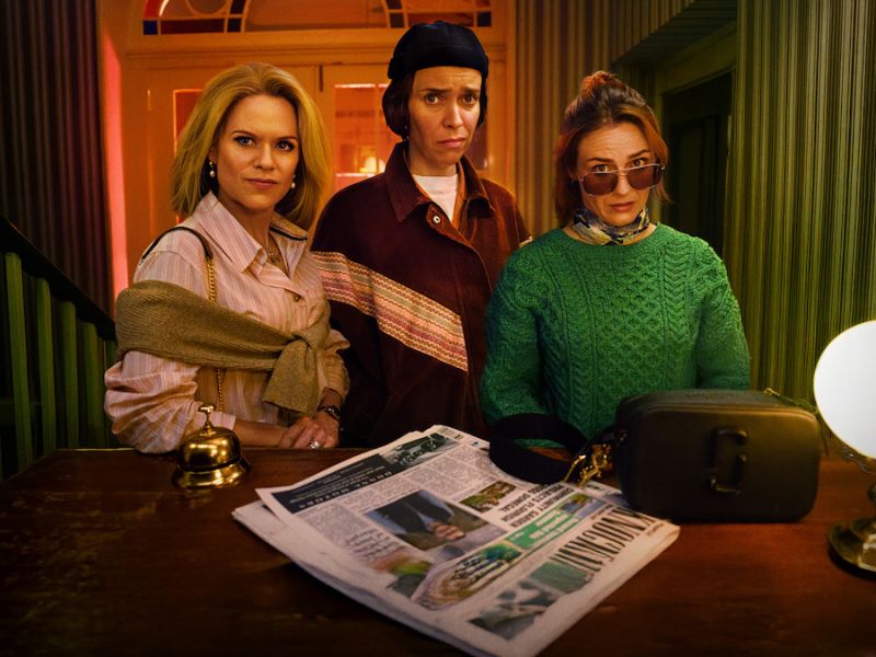 Prijateljice se znajdejo v vlogi nerodnih preiskovalk ..