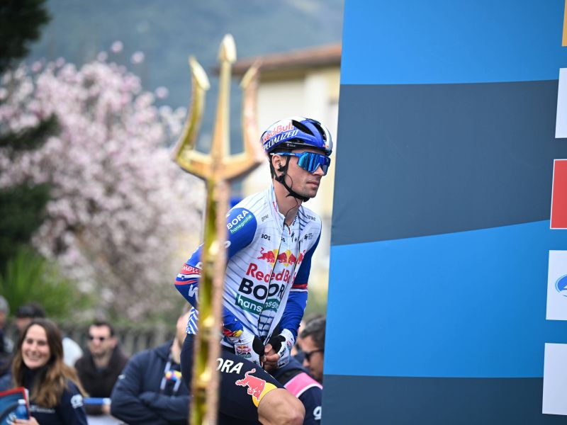 Primož Roglič zaostal in predal kapetanski trak