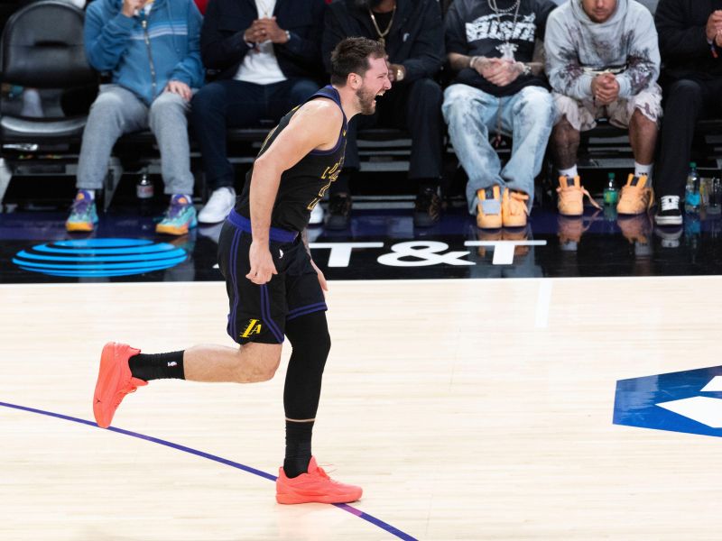 Dončić v dvorani s hčerkami, čustven večer prihaja v zelo posebnem trenutku