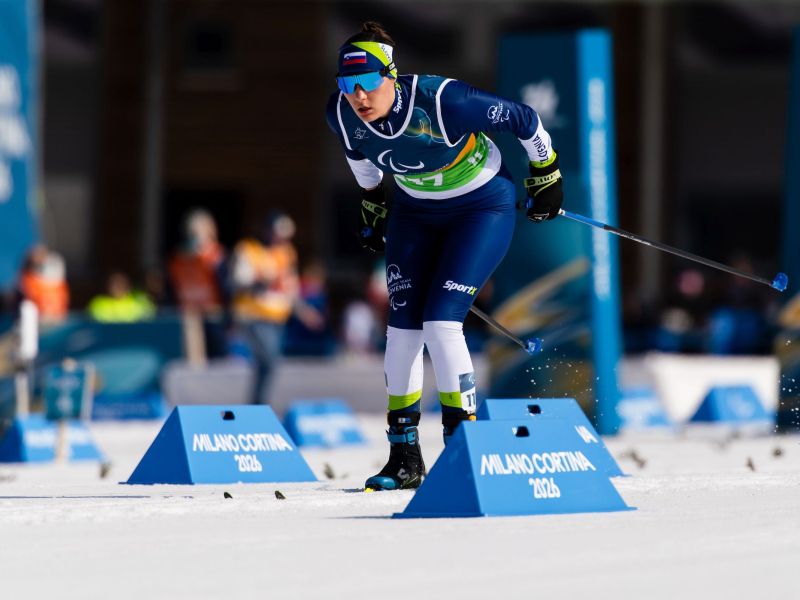 Dolžanova pogumno in v svojem ritmu po že zvoženi progi