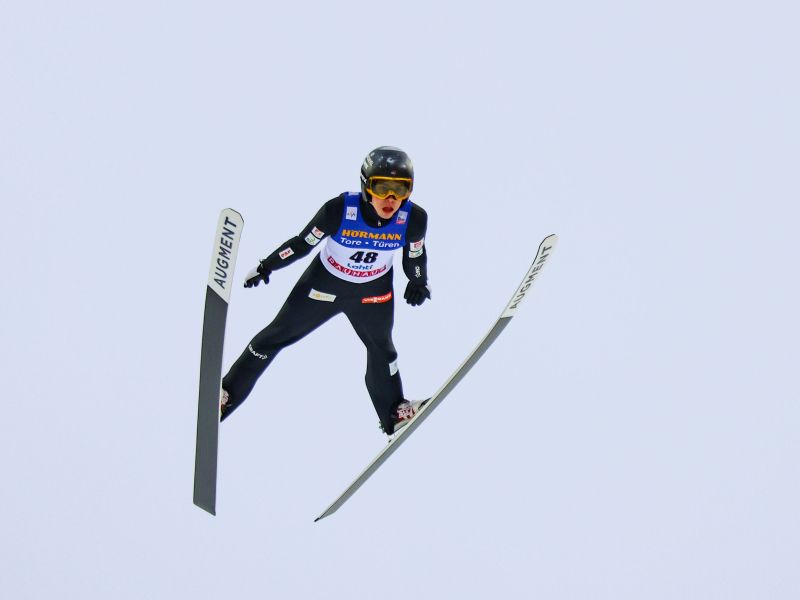 Kaj se pa gre? Domna kaznovali zaradi centimetra, v Oslu pa ta bizarnost