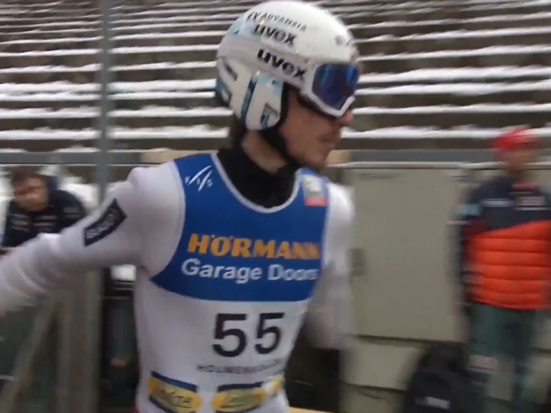 Skakalni zvezdnik s to sramotno potezo po nedeljski tekmi