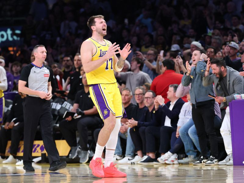 'Čudna vibra' pri Dončićevih Lakersih: V ozadju se je dogajalo marsikaj