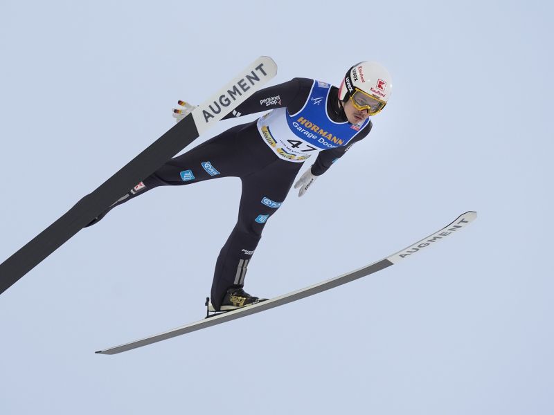 Skakati mu je prepovedalo dekle? Zakaj se ni spustil v takem vetru?