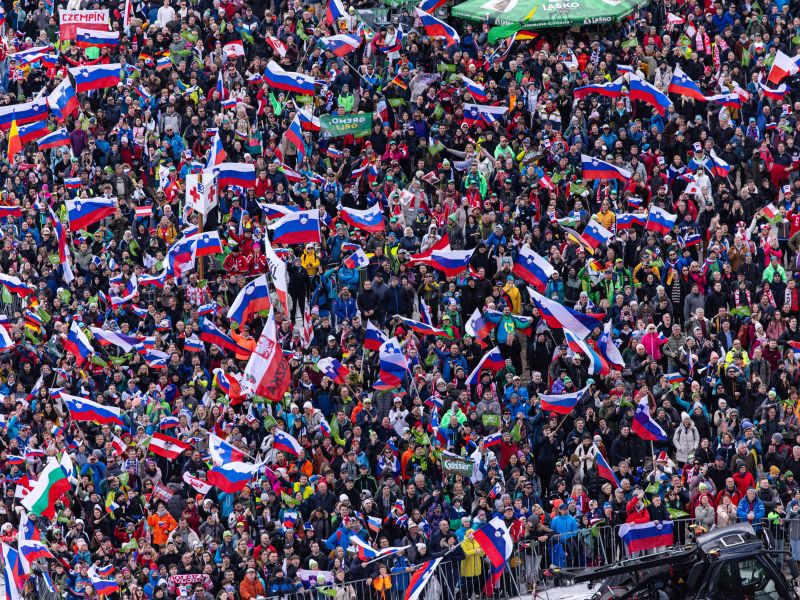 Sveže iz Planice – tako je z letalnico, toliko prostora je za navijače