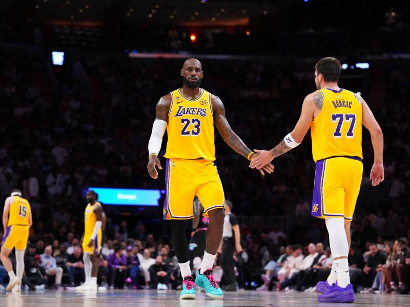 Dončić naredil krivico LeBronu? Američanu takole 'ukradel' zgodovinski šov