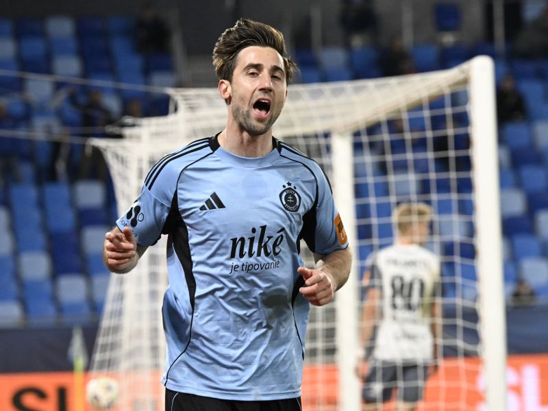 Šporarjeva šola nogometa, noro, kaj na Slovaškem počne slovenski as