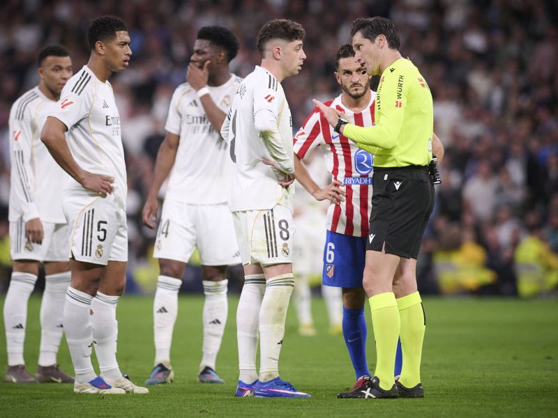 Sodil tekmo Real - Atletico, pred hišo ima pa Messija - galaktiki šokirani