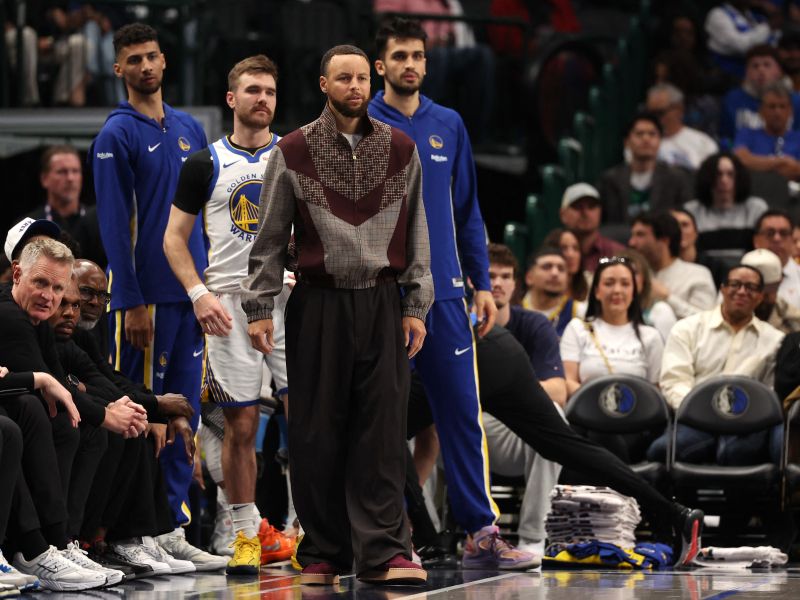 Curry prebledel ob brutalni poškodbi, pretresena vsa NBA