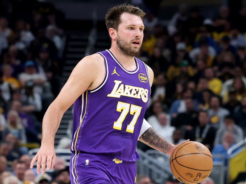 Dončićevi družini James podaril tole - pravica za Luko, navijači očarani