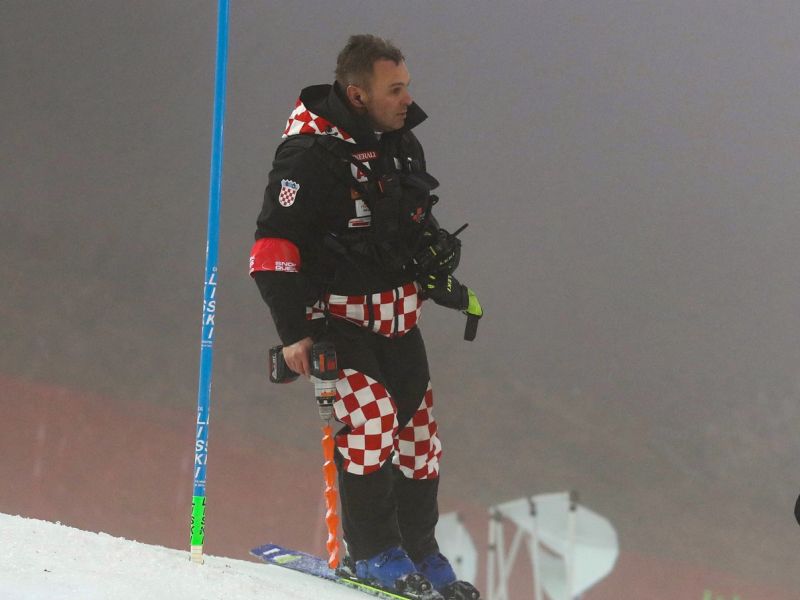 V domovini škandal, Pavlek pa iz Dubaja v Moskvo, nato v Turčijo