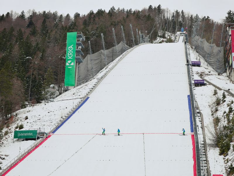 Skakalcem v Planici se je nasmehnila sreča, nato pa hladen tuš