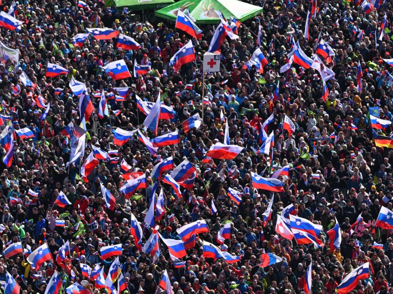 Visok gost v Planici – zvezdnik, ki je (dobesedno) zaseničil vse (foto)