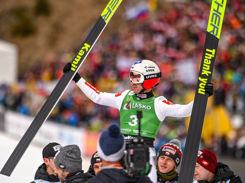 Kar je Planica naredila velikanu in kar je on naredil Sloveniji, rosi očesa