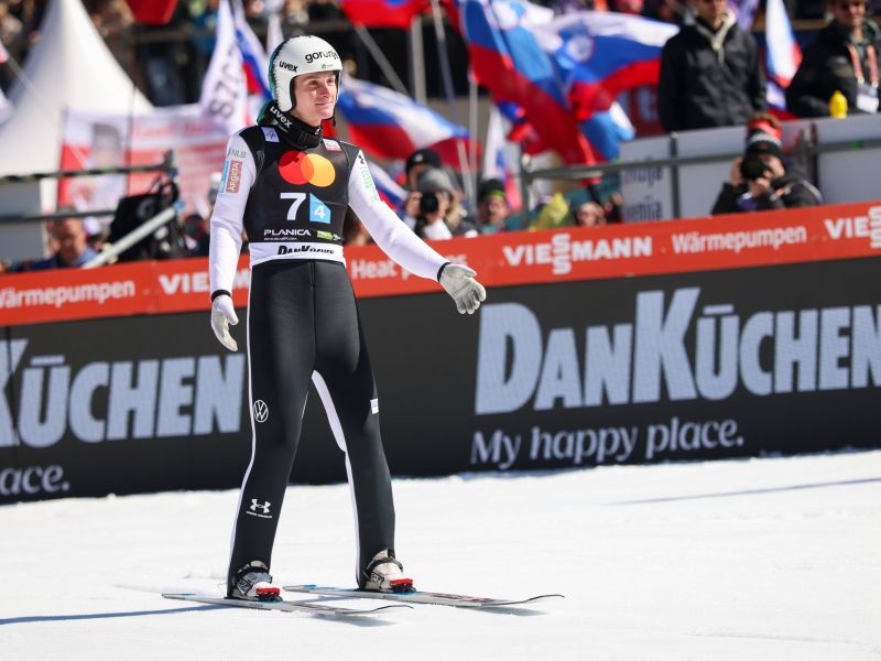 Domen Prevc vrnil udarec – Planica zadrževala dih, on pa takole
