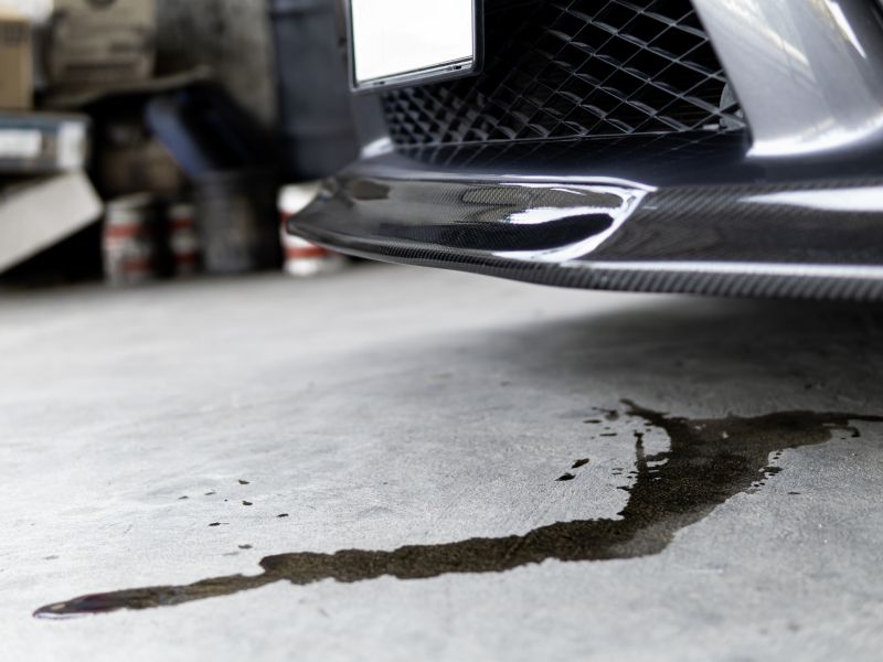 Kako odstraniti oljne madeže iz betona