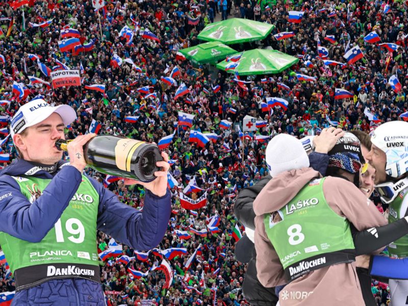 Pijani norveški skakalci so si v Planici dali duška: Laško pivo, pesem ...