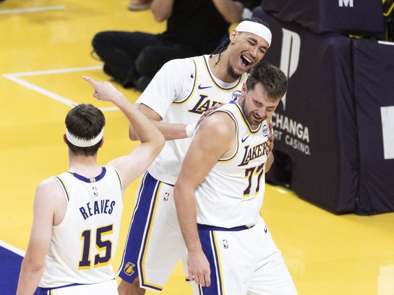 Brez zadržkov: Kar je center Lakersov sporočil kaznovanemu Dončiću, odmeva