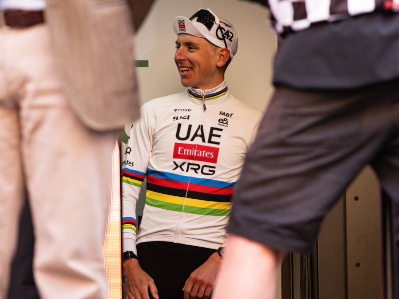 Napad na Tadeja Pogačarja - Jonas Vingegaard in senzacionalen prestop?