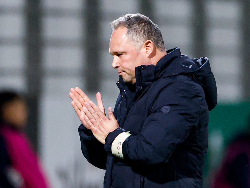 Celjani so se po tekmi z Mariborom poklonili Ediju Kokšarovu: Lepa gesta