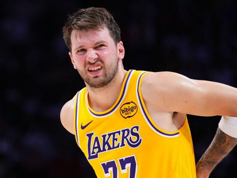 Dončićevo vsoto zavrača, zahteva pa nekaj drugega - tu ni nobene logike