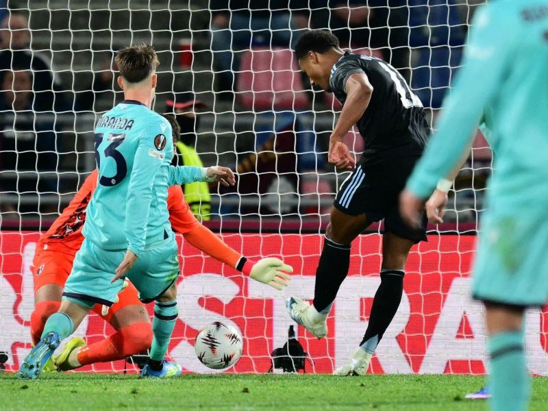 Freiburg in Aston Villa uspešna, remi med Portom in Forestom